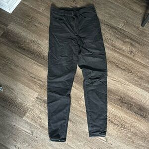 Black American eagle jeans size IS 6